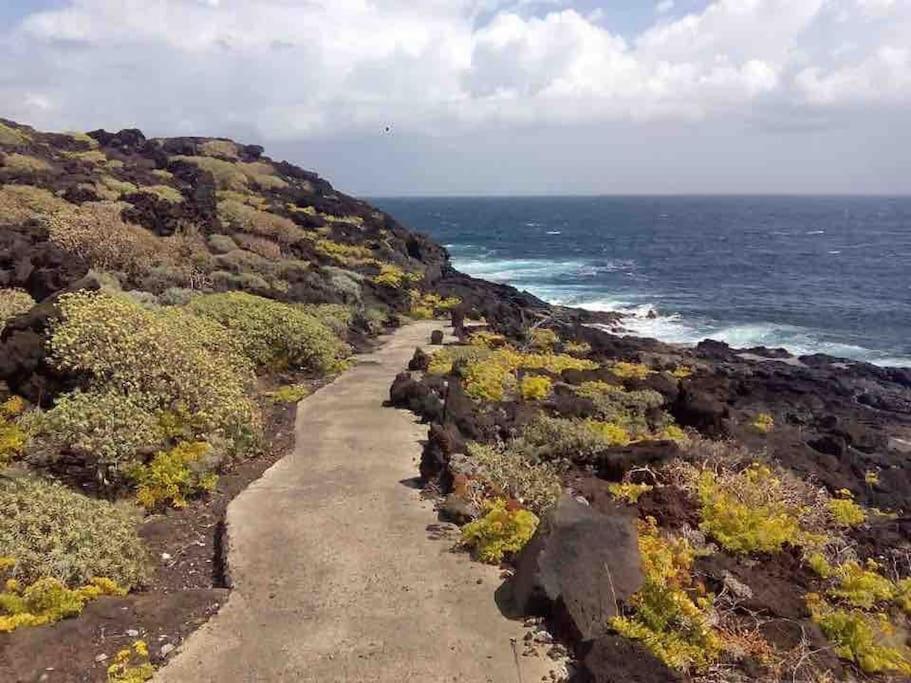 Casa Con Vistas La Caleta (El Hierro)